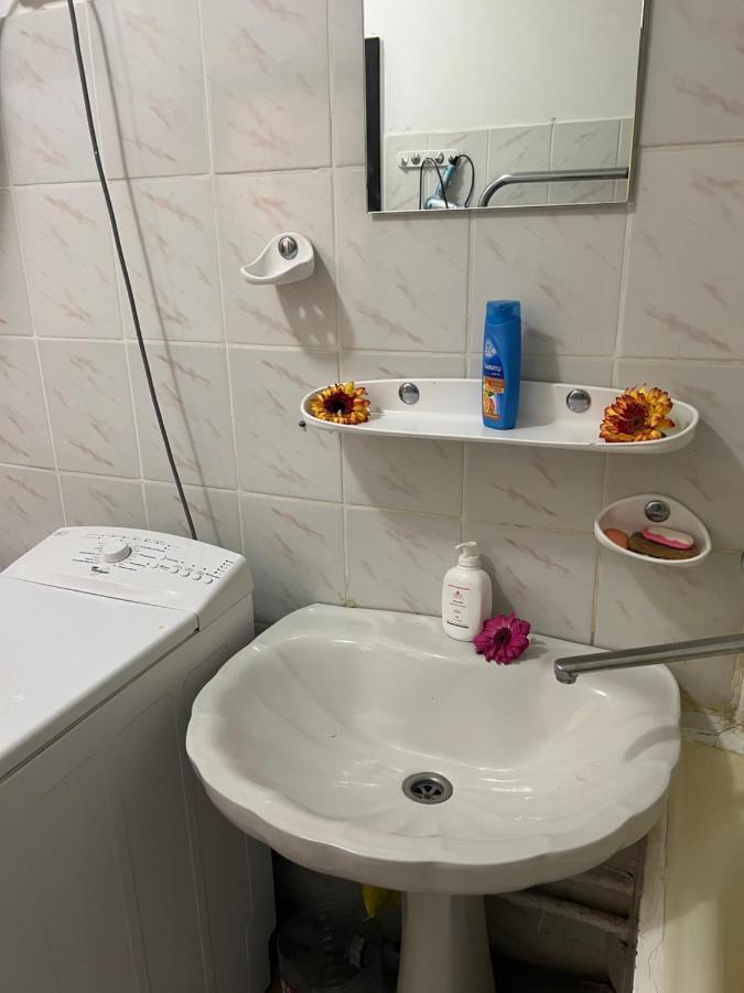 Apartment On Bukovinska Rivne Bagian luar foto
