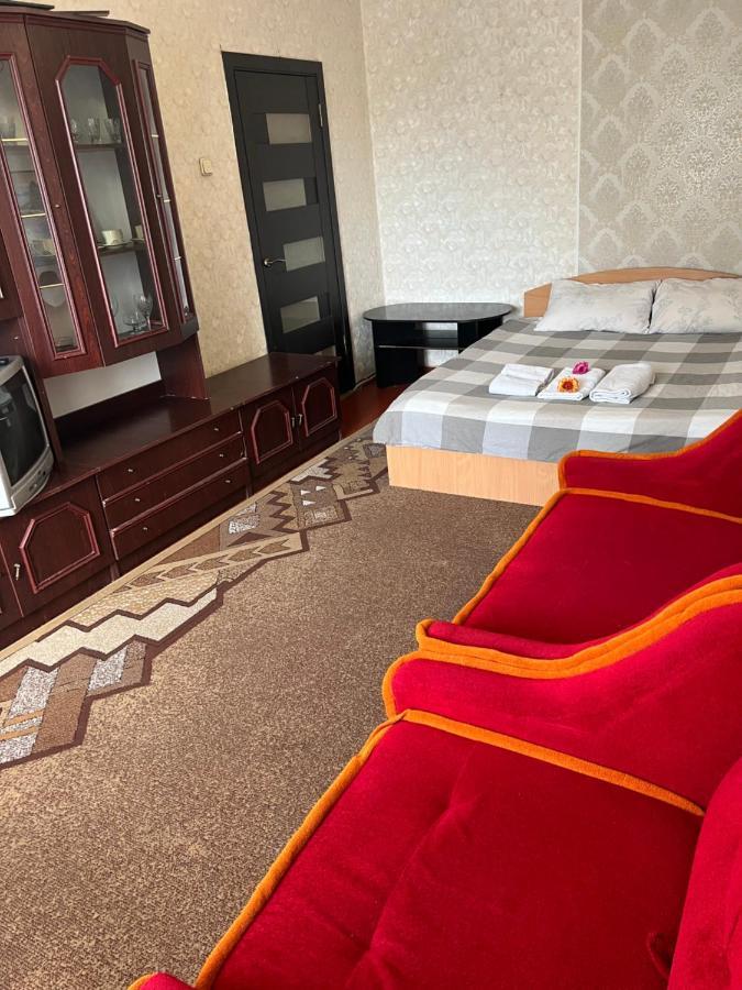 Apartment On Bukovinska Rivne Bagian luar foto