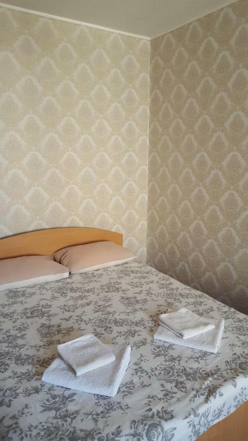Apartment On Bukovinska Rivne Bagian luar foto